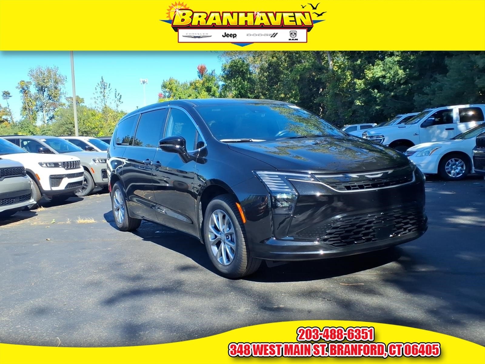 2027 Chrysler Pacifica Select