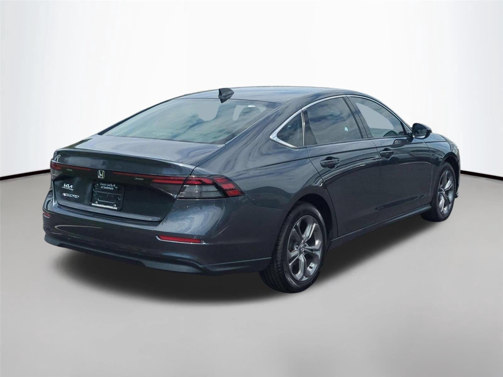 Used 2023 Meteorite Gray Metallic Honda EX image 5