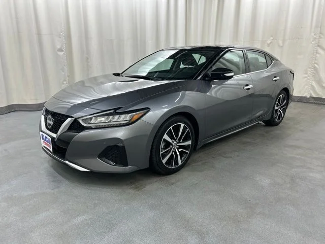 Used 2023 Gray Nissan 3.5 SL image 2