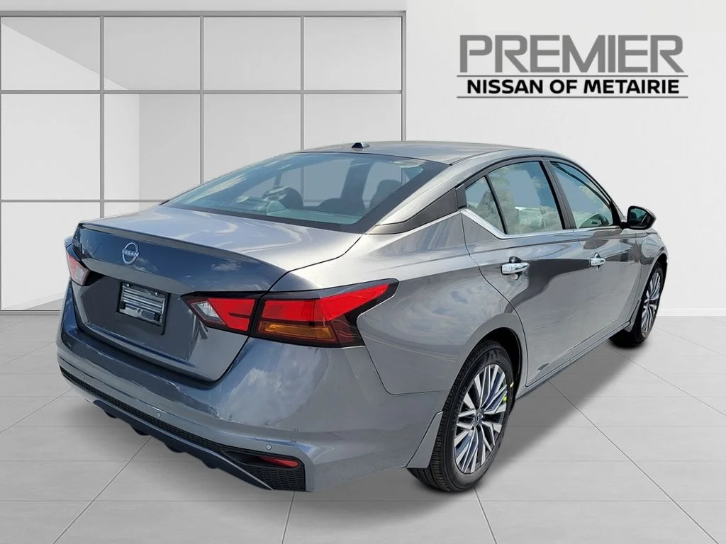 New 2026 Gray Nissan 2.5 SV image 6