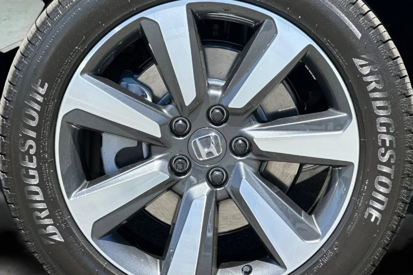 New 2025 Modern Steel Metallic Honda Touring image 23
