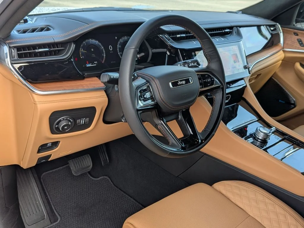 Used 2026 White Jeep Summit image 28