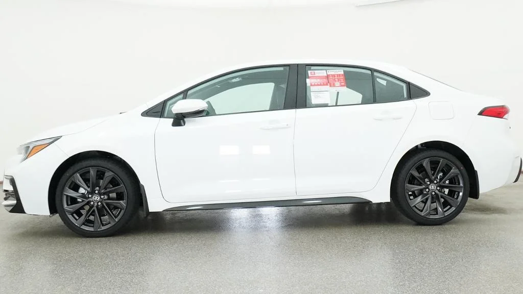 New 2026 Ice Cap Toyota SE image 2