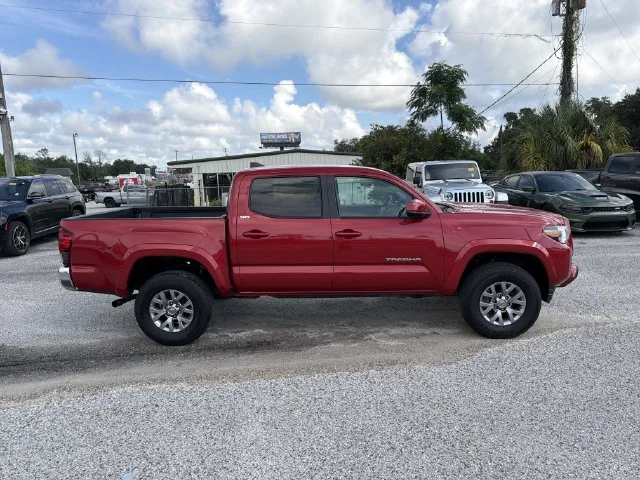 Used 2019 Red Toyota SR5 image 3