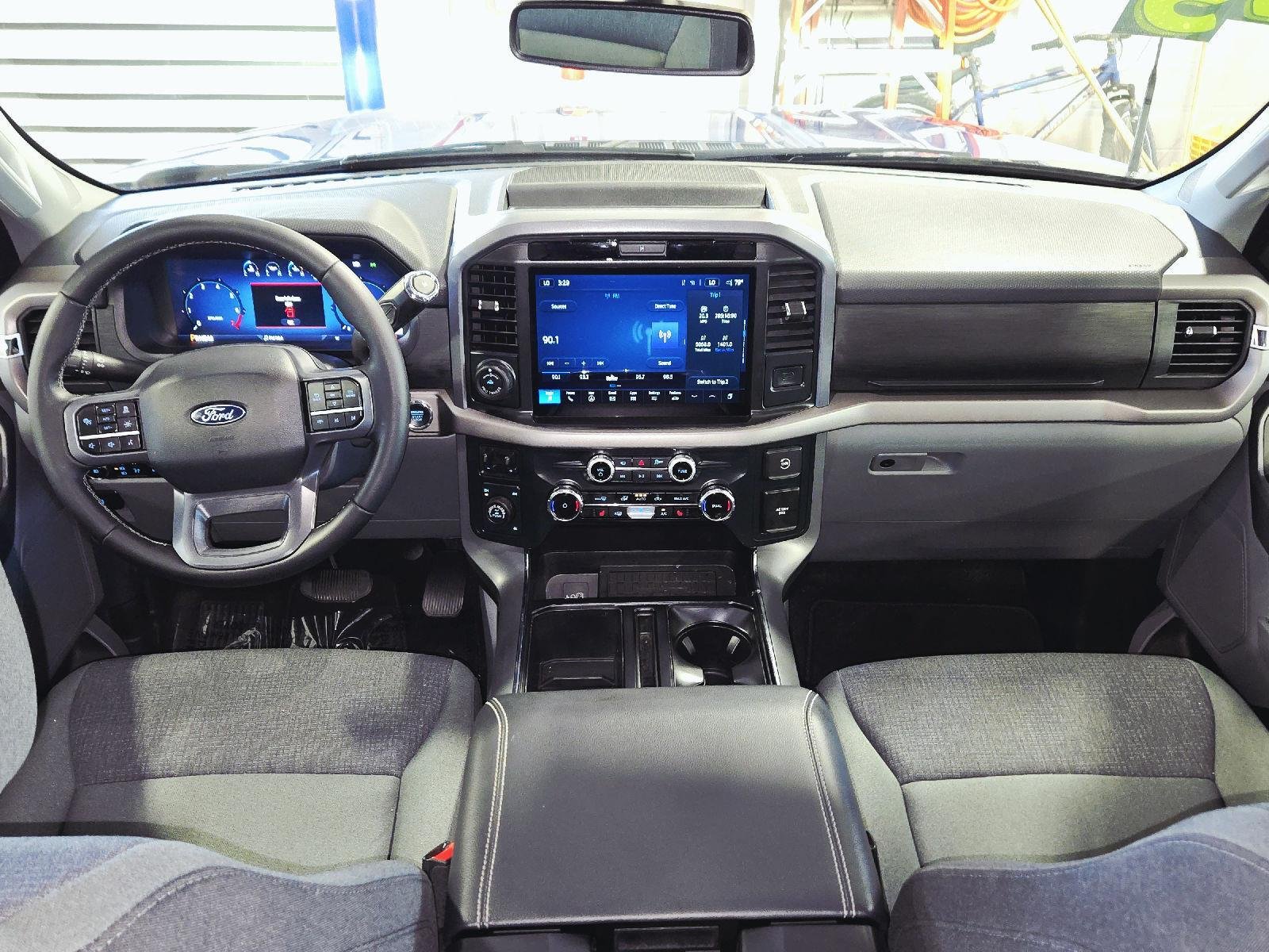 Used 2025 Atlas Blue FORD XLT image 51