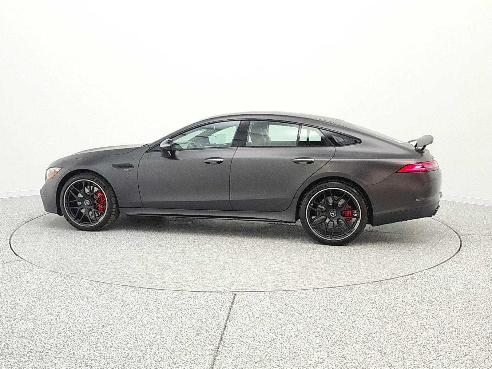 New 2026 MANUFAKTUR Graphite Grey Magno Mercedes-Benz AMG® GT 43 4-Door Coupe image 8