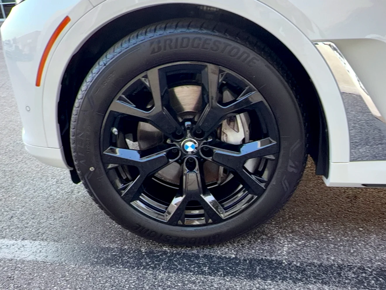 Used 2022 Alpine White BMW xDrive40i image 40