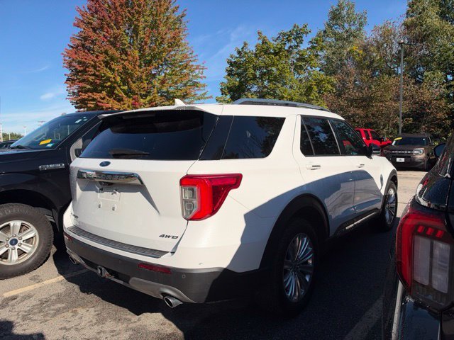 Used 2023 White Metallic Ford Limited image 4