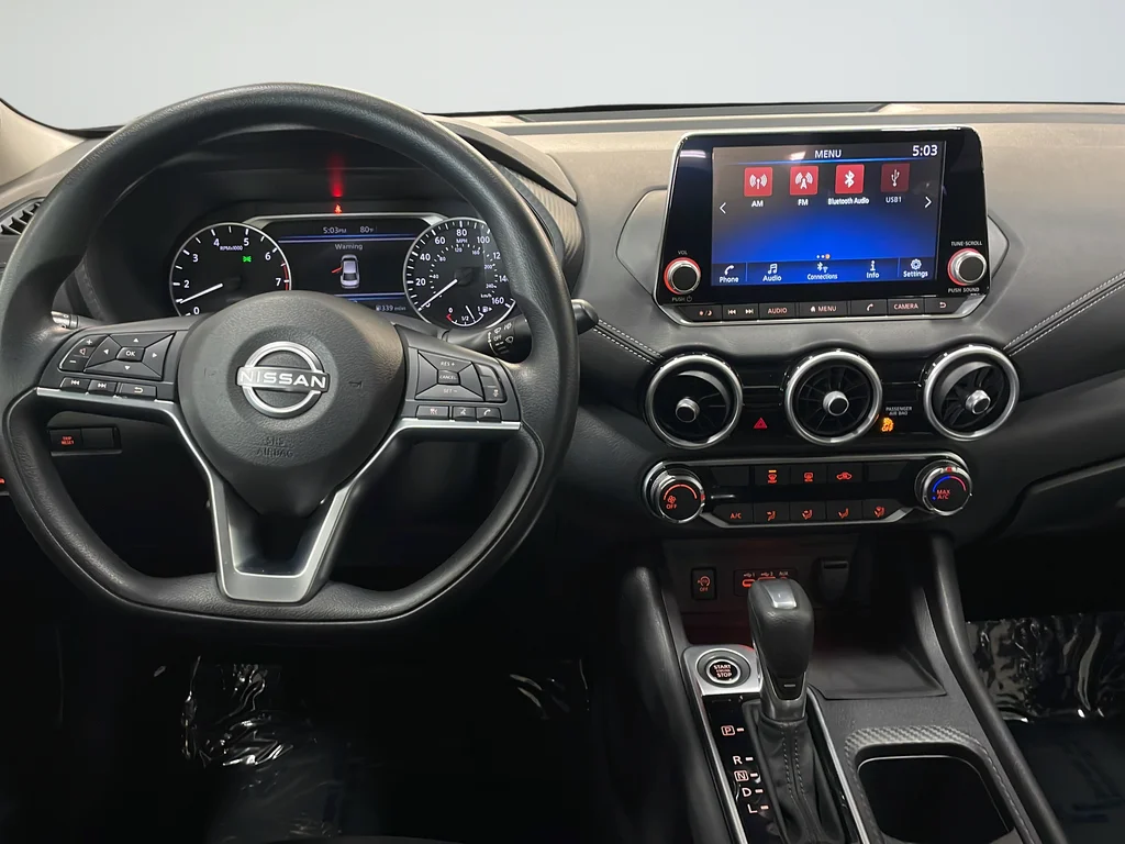 Used 2024 Gray Nissan SV image 12