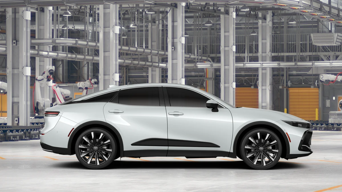 New 2026 Oxygen White Toyota Platinum image 12