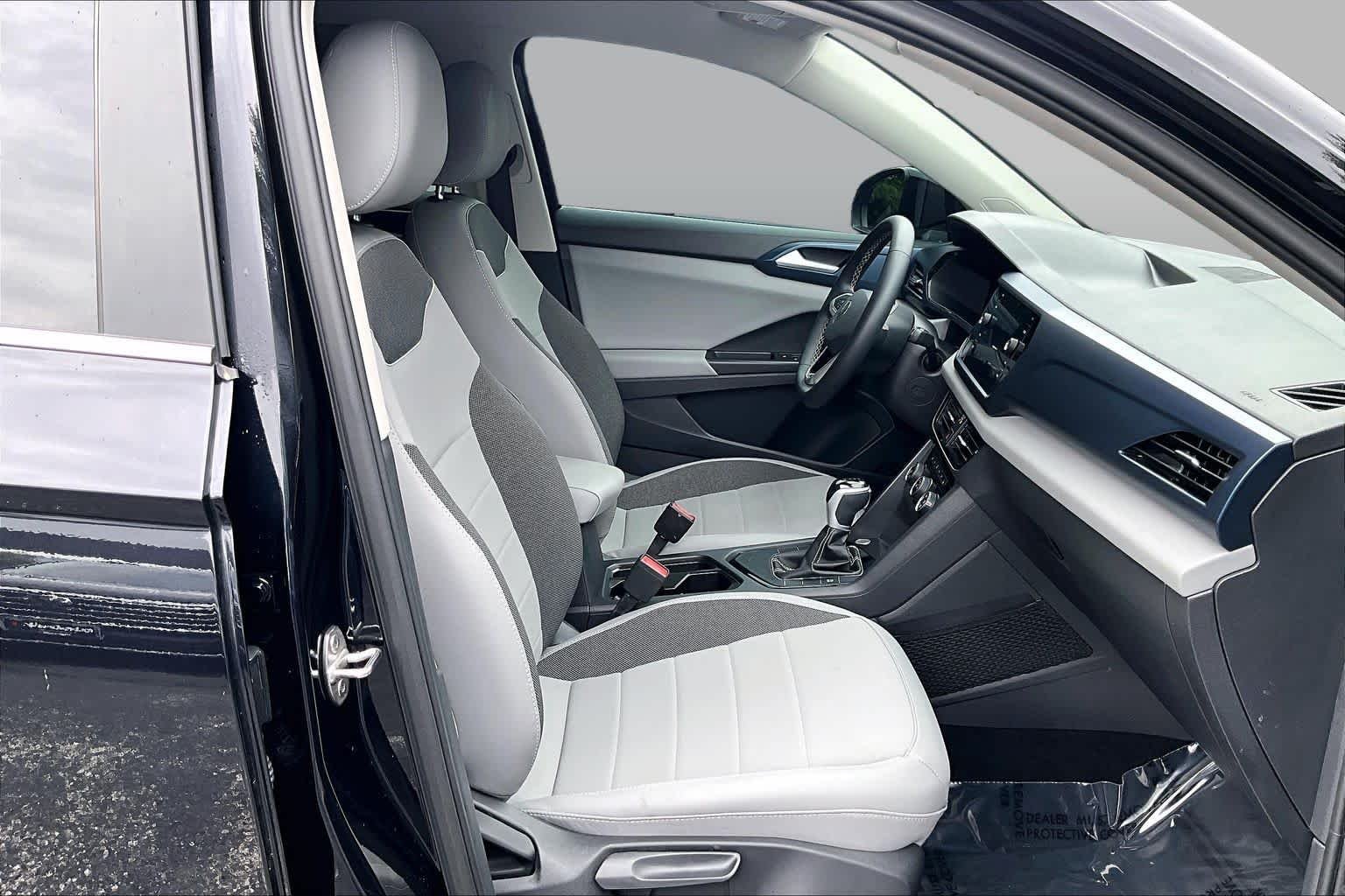 Certified Pre-Owned 2023 Volkswagen Taos SE