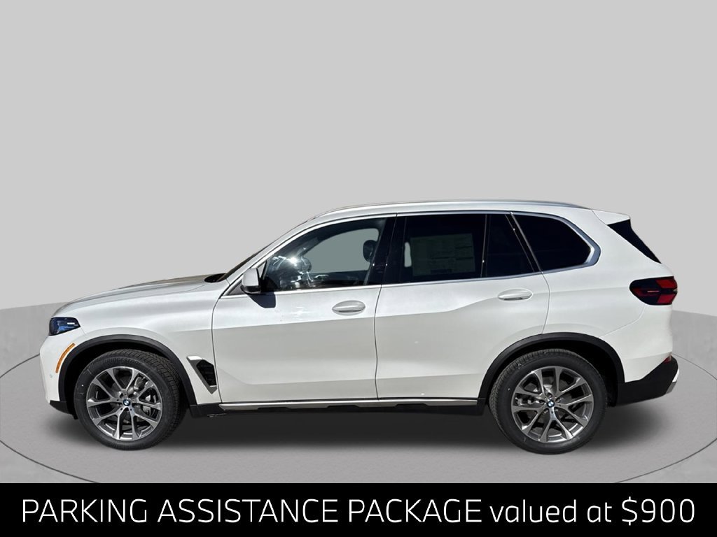 New 2026 White BMW xDrive40i image 2