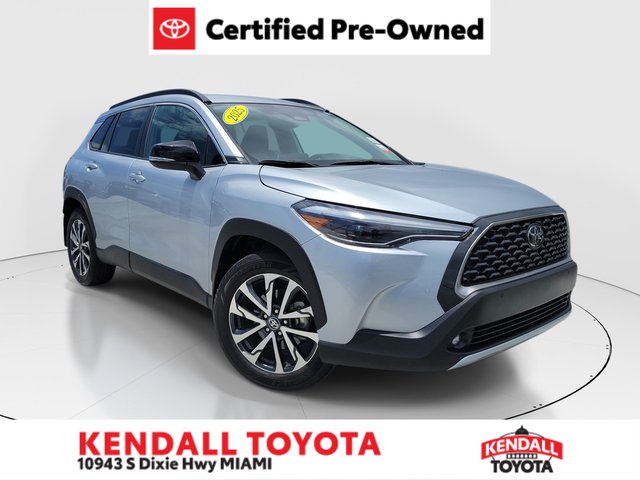 2025 Toyota Corolla Cross XLE