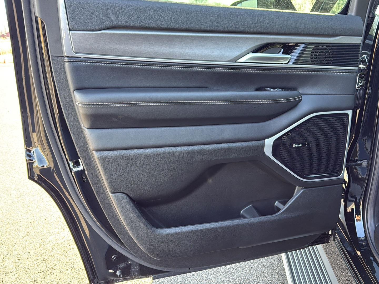2026 Jeep Grand Wagoneer Limited Altitude - Photo 22