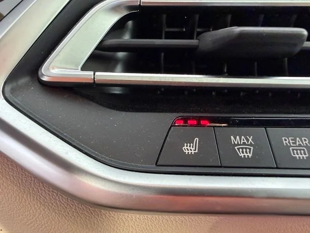 Used 2020 Black BMW sDrive40i image 18