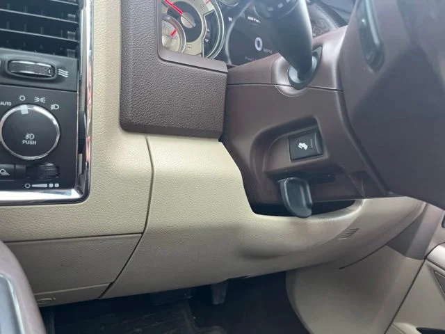 Used 2018 White Ram Laramie Longhorn image 41