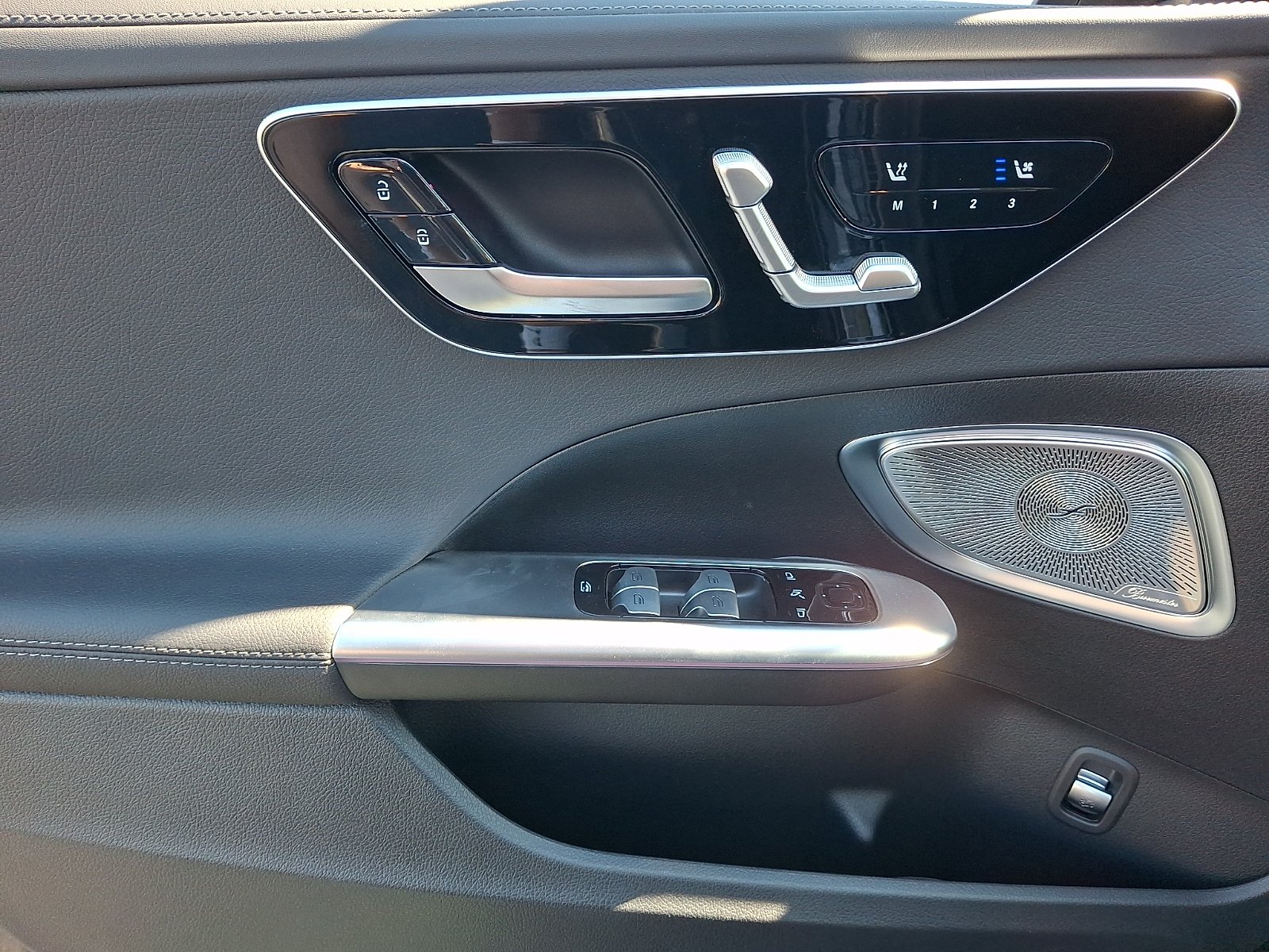 New 2026 Graphite Grey Metallic Mercedes-Benz C 300 image 10