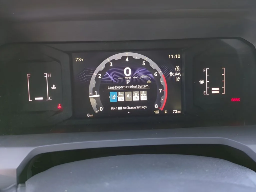2025 Toyota Tacoma SR5 - Photo 25