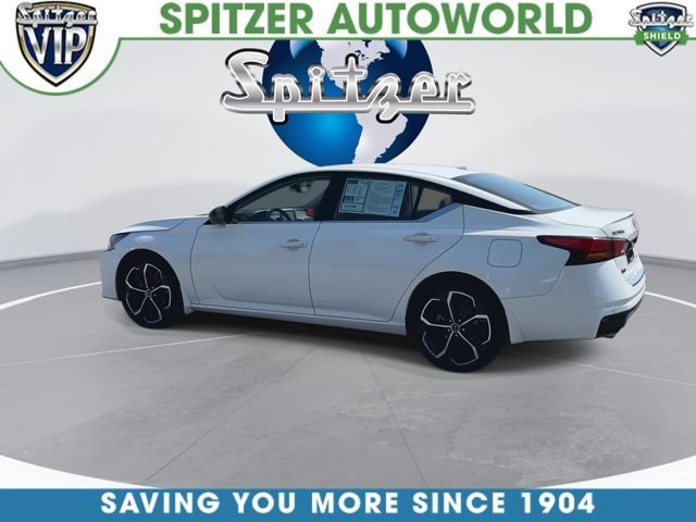 Used 2023 White Nissan 2.5 SR image 7