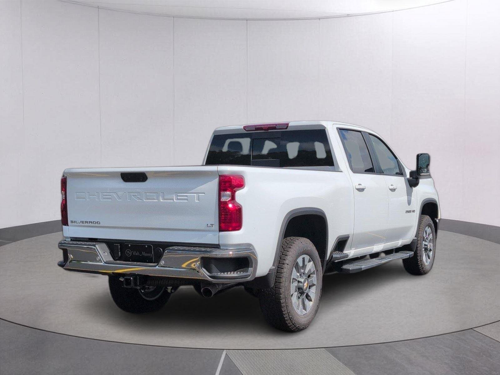 New 2026 Summit White Chevrolet LT image 13