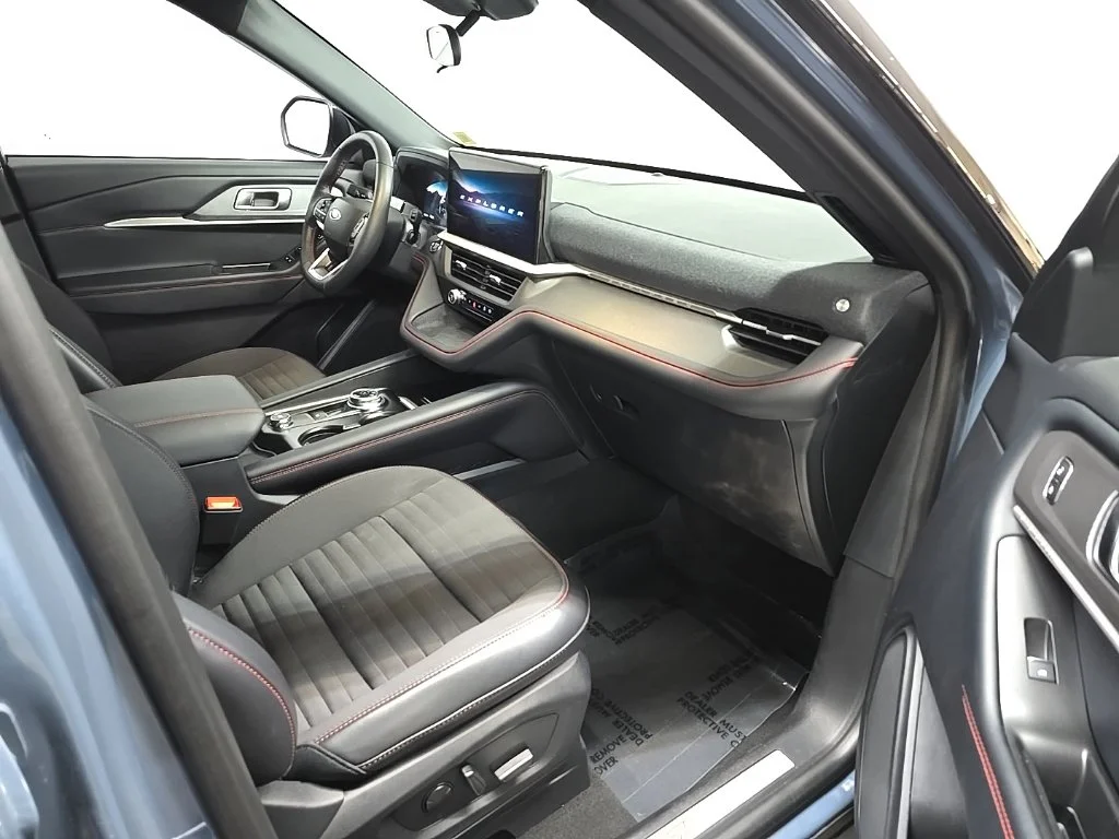 Used 2025 Blue Ford ST-Line image 15