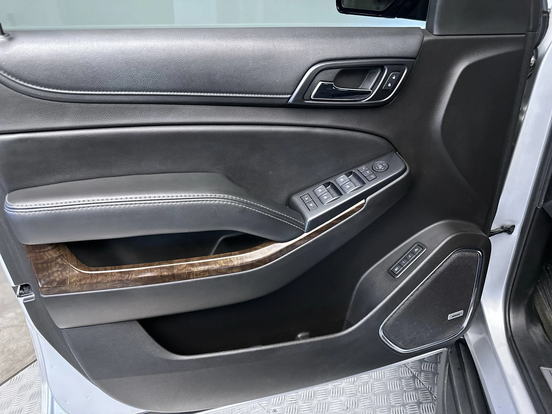 Used 2018 Silver Ice Metallic Chevrolet LT image 16