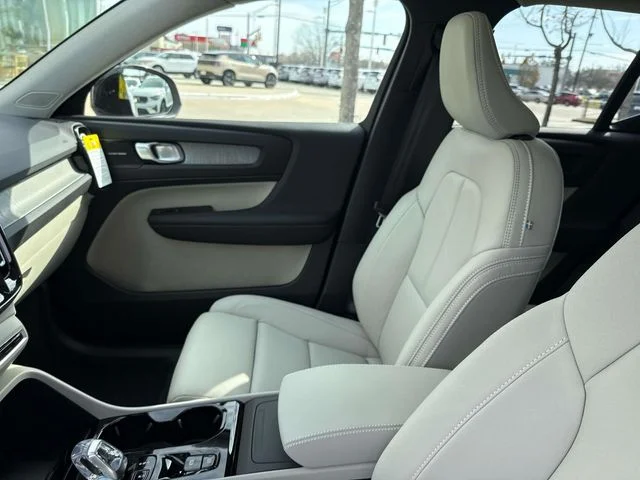 New 2026 Aurora Silver Volvo Ultra image 18