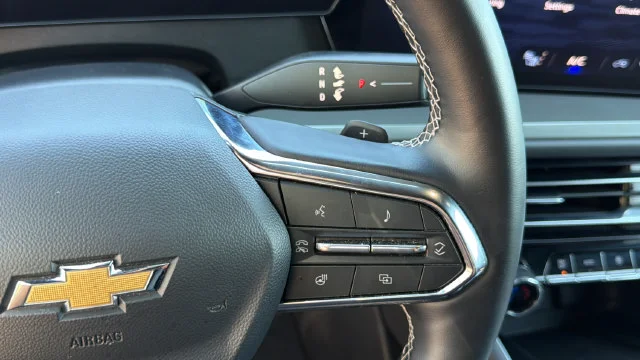 Used 2026 Sterling Gray Metallic Chevrolet LT image 27