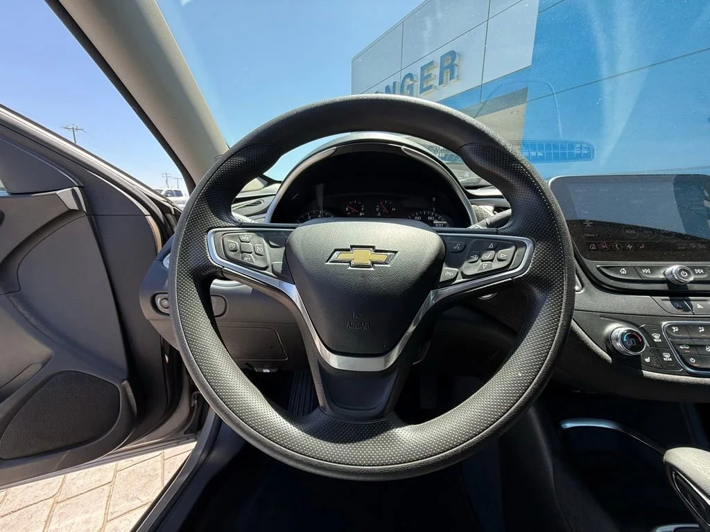 Used 2022 Mineral Gray Metallic Chevrolet LT image 18