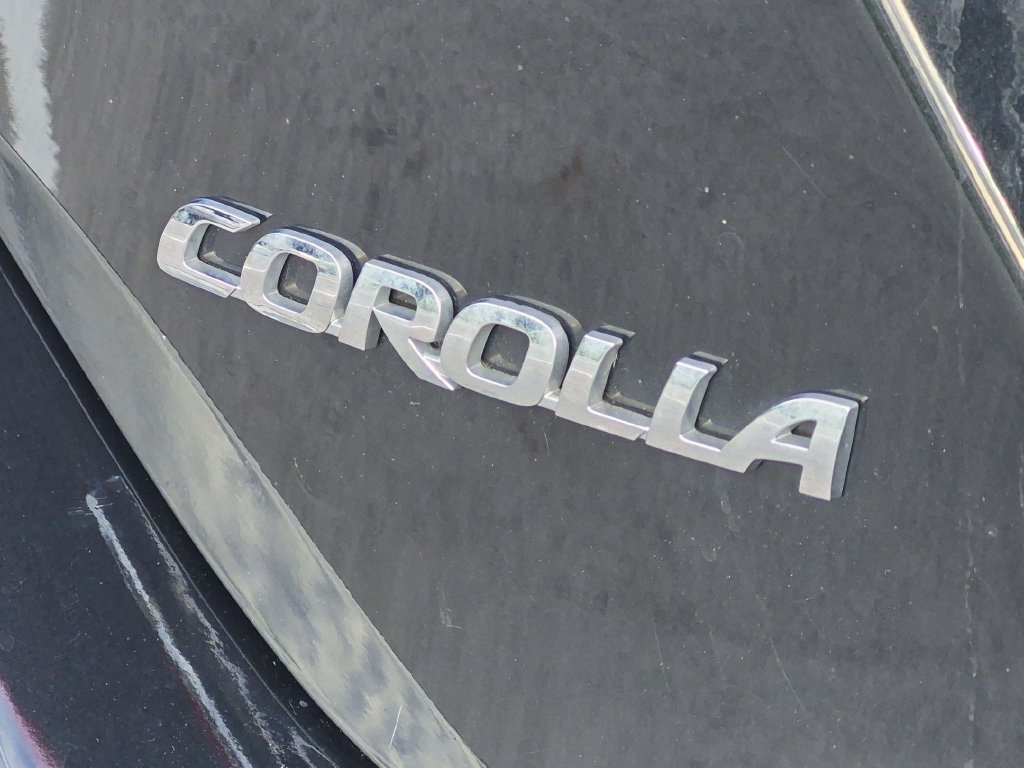 2017 Toyota Corolla LE - Photo 24