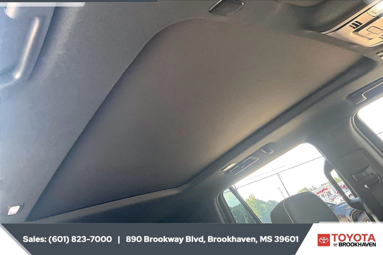 Used 2021 Cherry Red Tintcoat Chevrolet Premier image 16