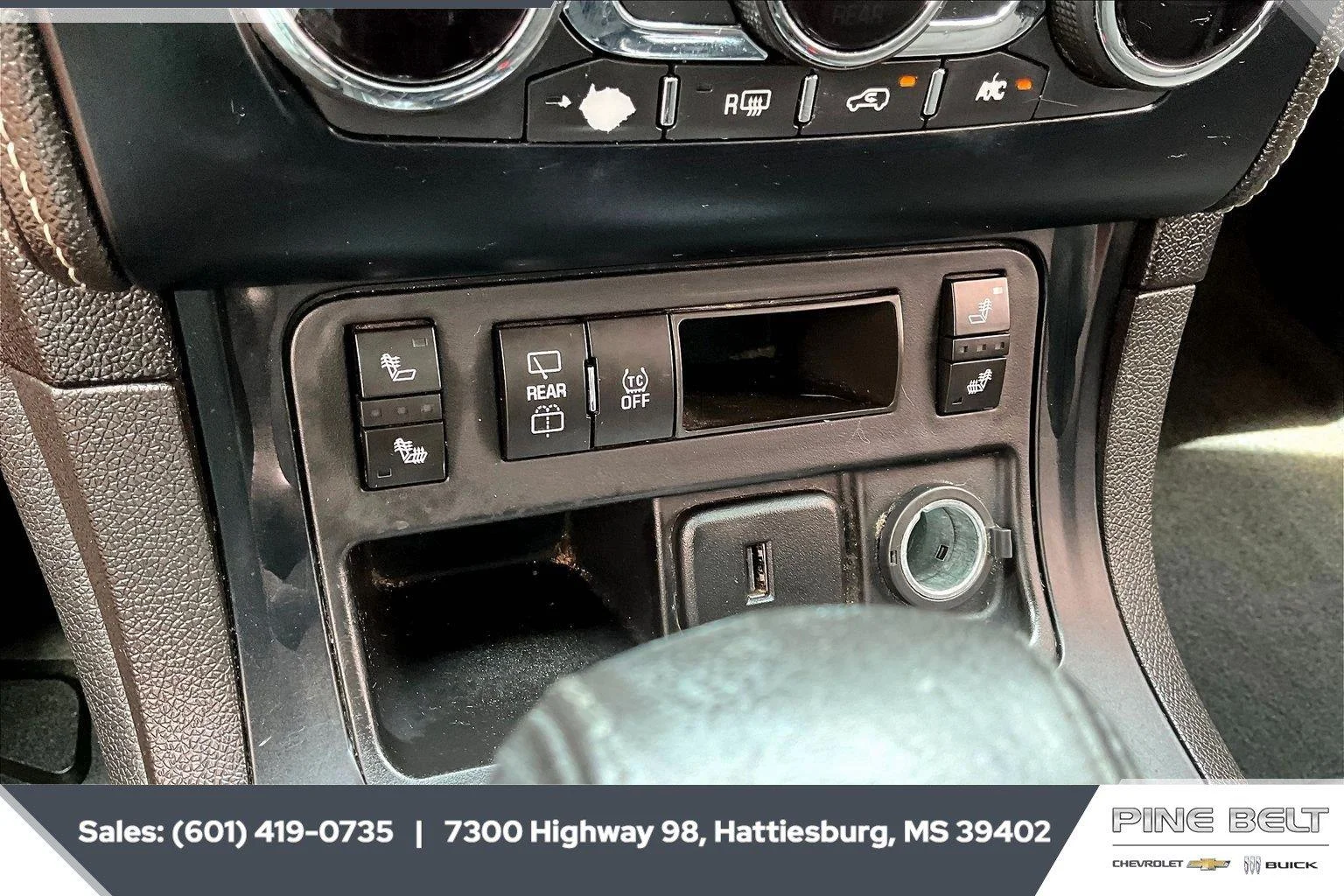 Used 2017 MOSAIC BLACK METALLIC Chevrolet LT image 23