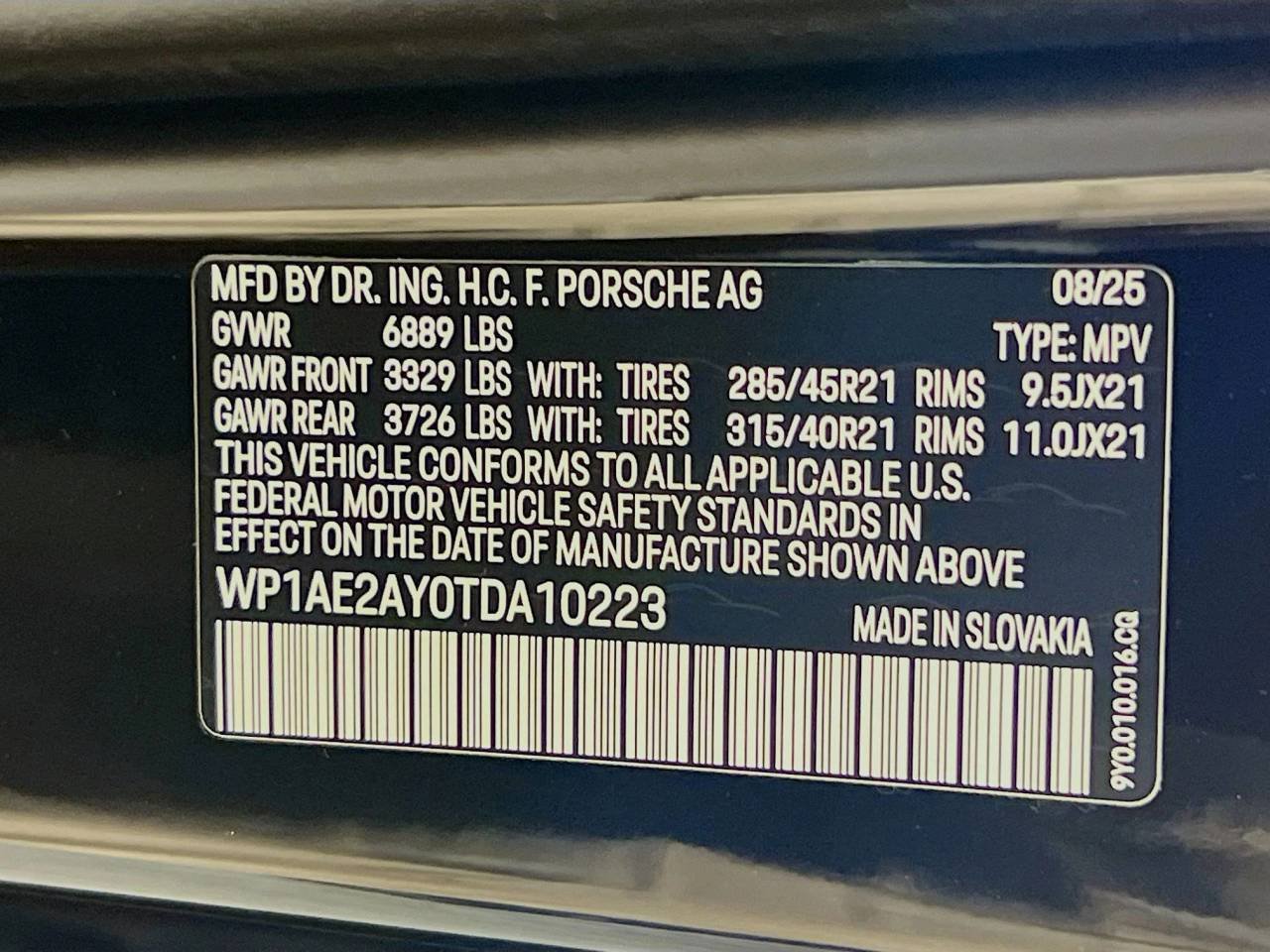 New 2026 Chromite Black Metallic Porsche E-Hybrid image 34
