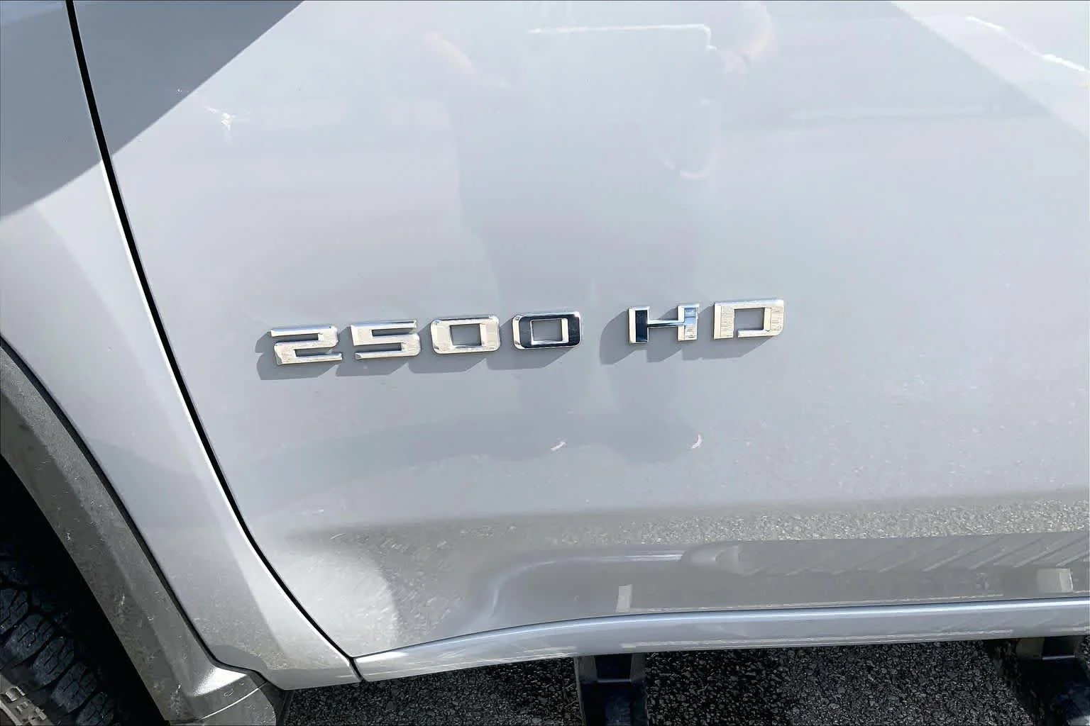 Used 2025 Slate Gray Metallic Chevrolet Custom image 10