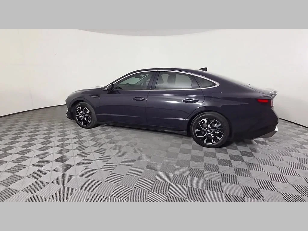Used 2024 Carbon Blue Hyundai SEL image 45