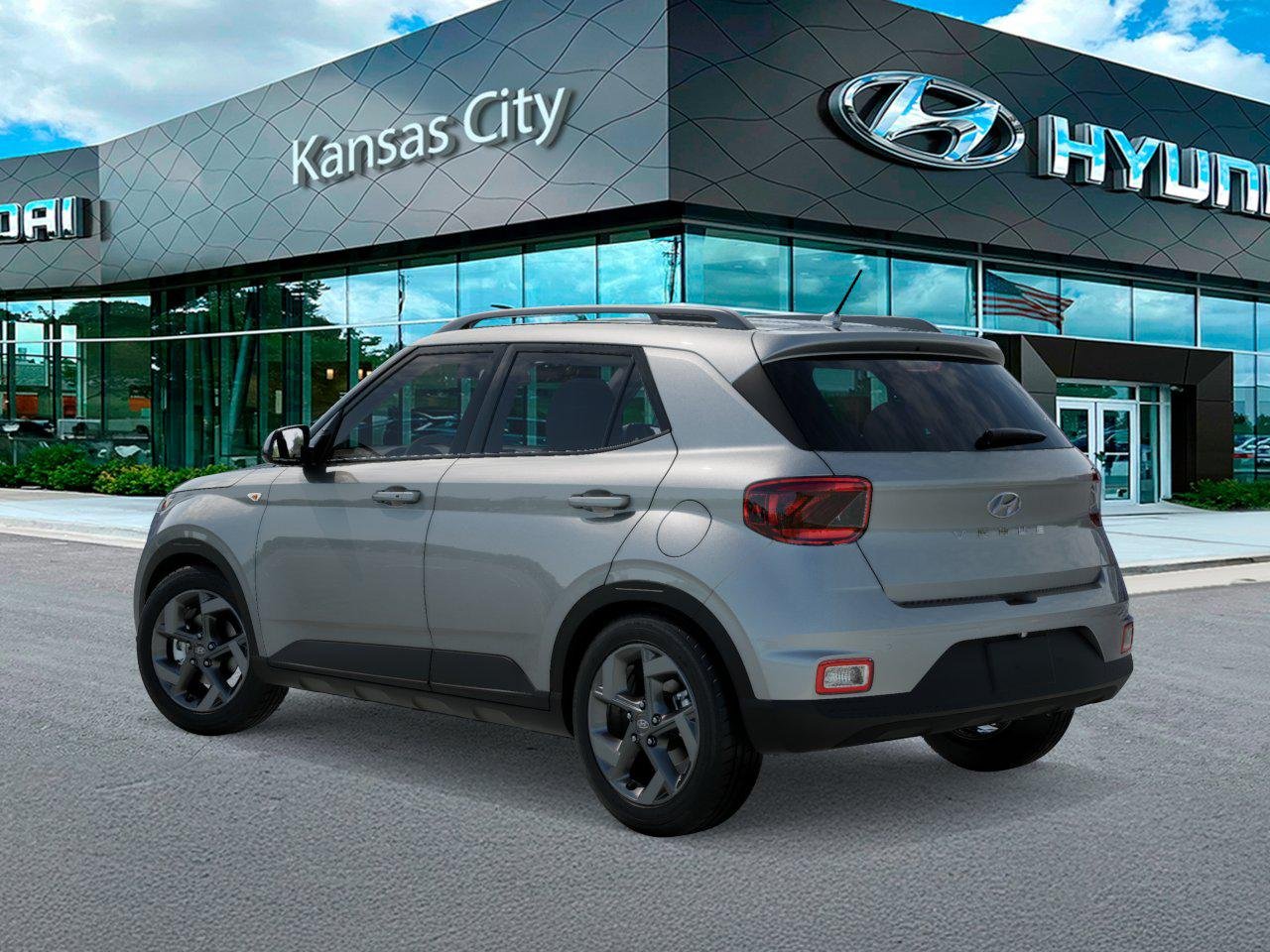 New 2026 Shimmering Silver Hyundai SEL image 5