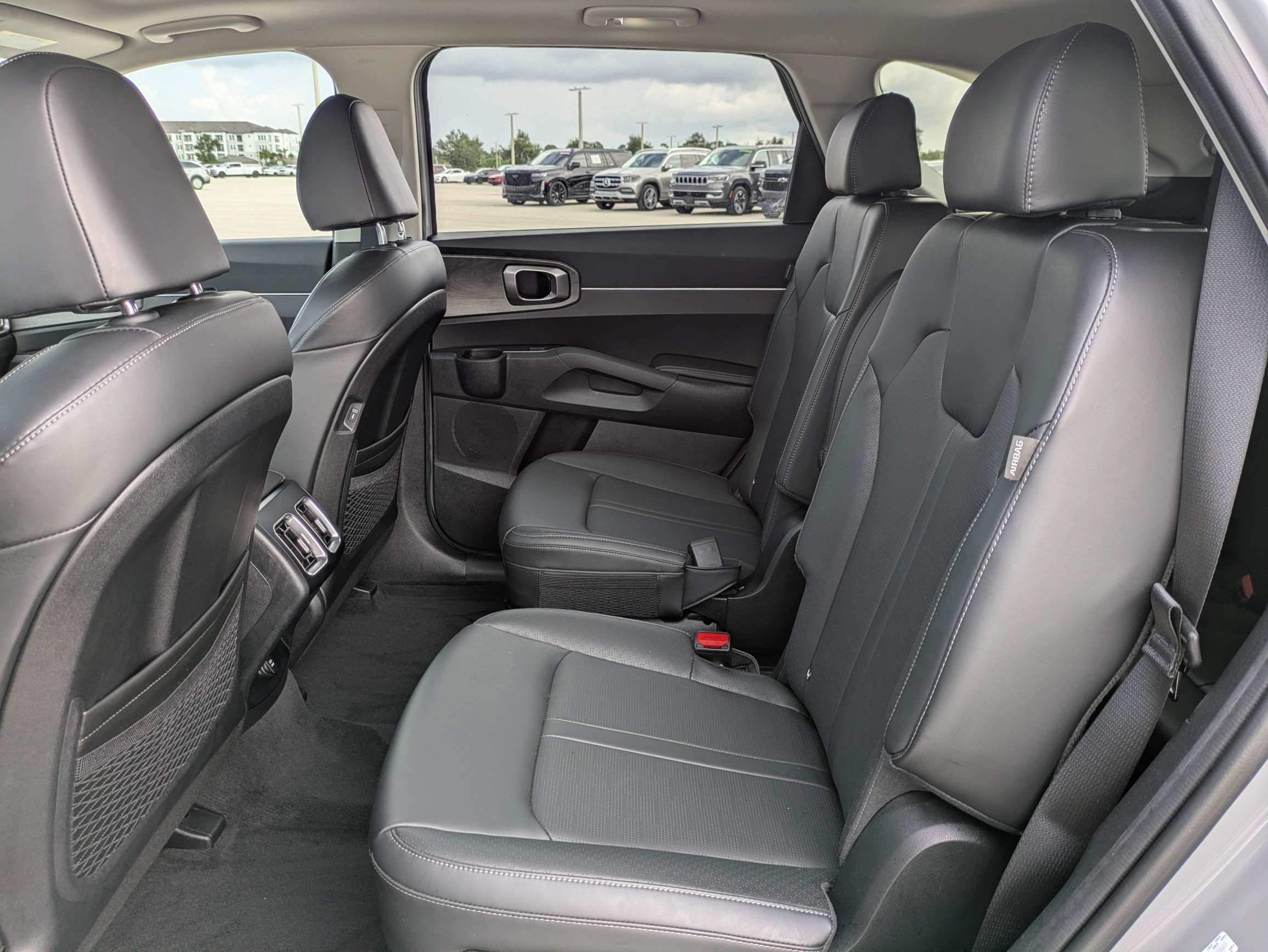 Certified Used 2025 Wolf Gray Kia X-Line EX image 16
