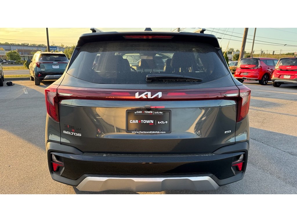 2026 Kia Seltos S photo 4