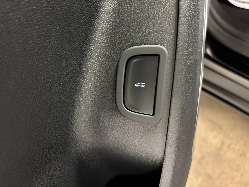 2026 Buick Enclave Preferred - Photo 25