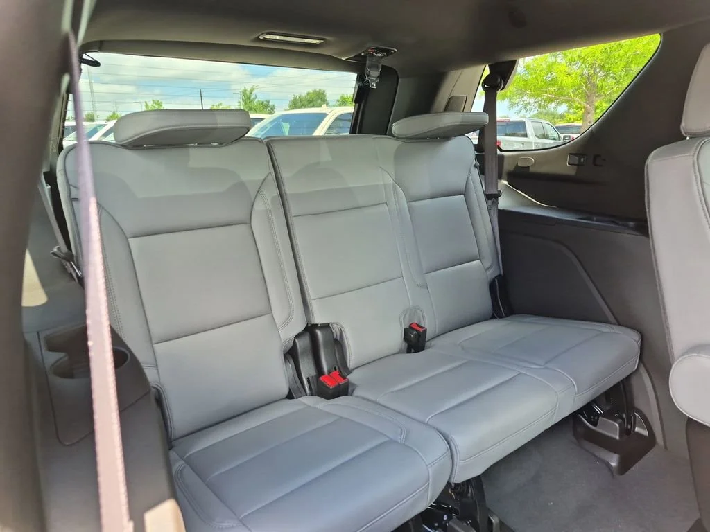 New 2026 Sterling Metallic GMC Elevation image 34