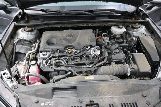 Used 2025  Toyota SE image 12