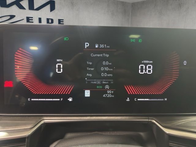 Used 2026 White Kia X-Line EX image 29