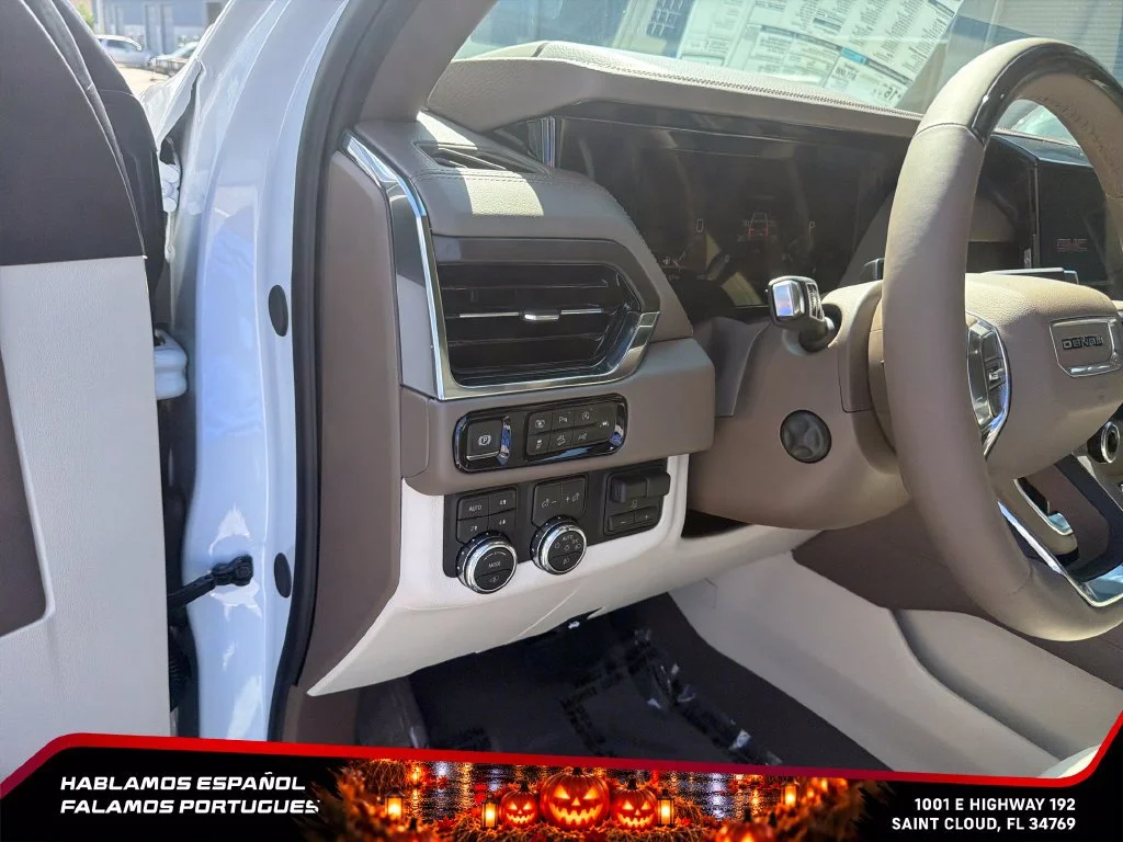 2026 GMC Yukon XL Denali - Photo 18