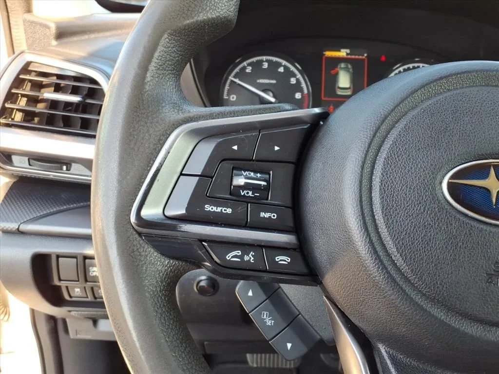 Used 2023 White Subaru  image 15