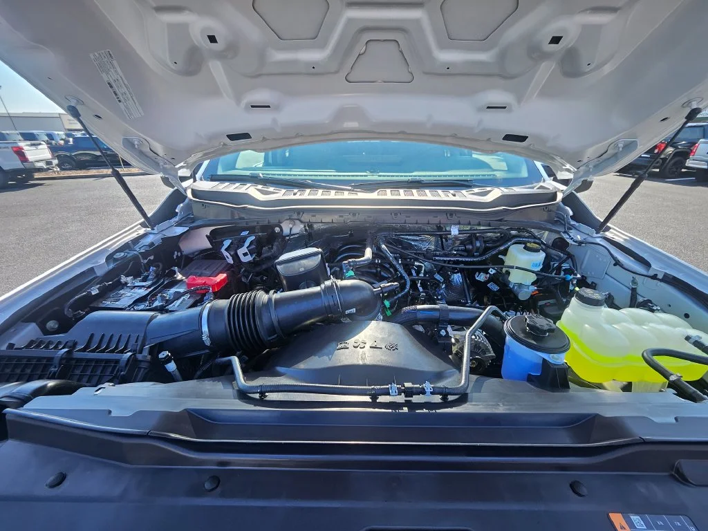 New 2027 White Ford XLT image 25