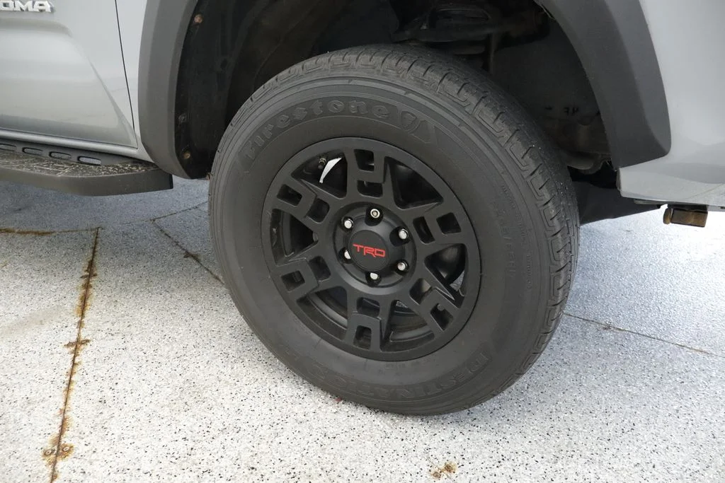 Certified Used 2018 Gray Toyota TRD Off-Road image 15