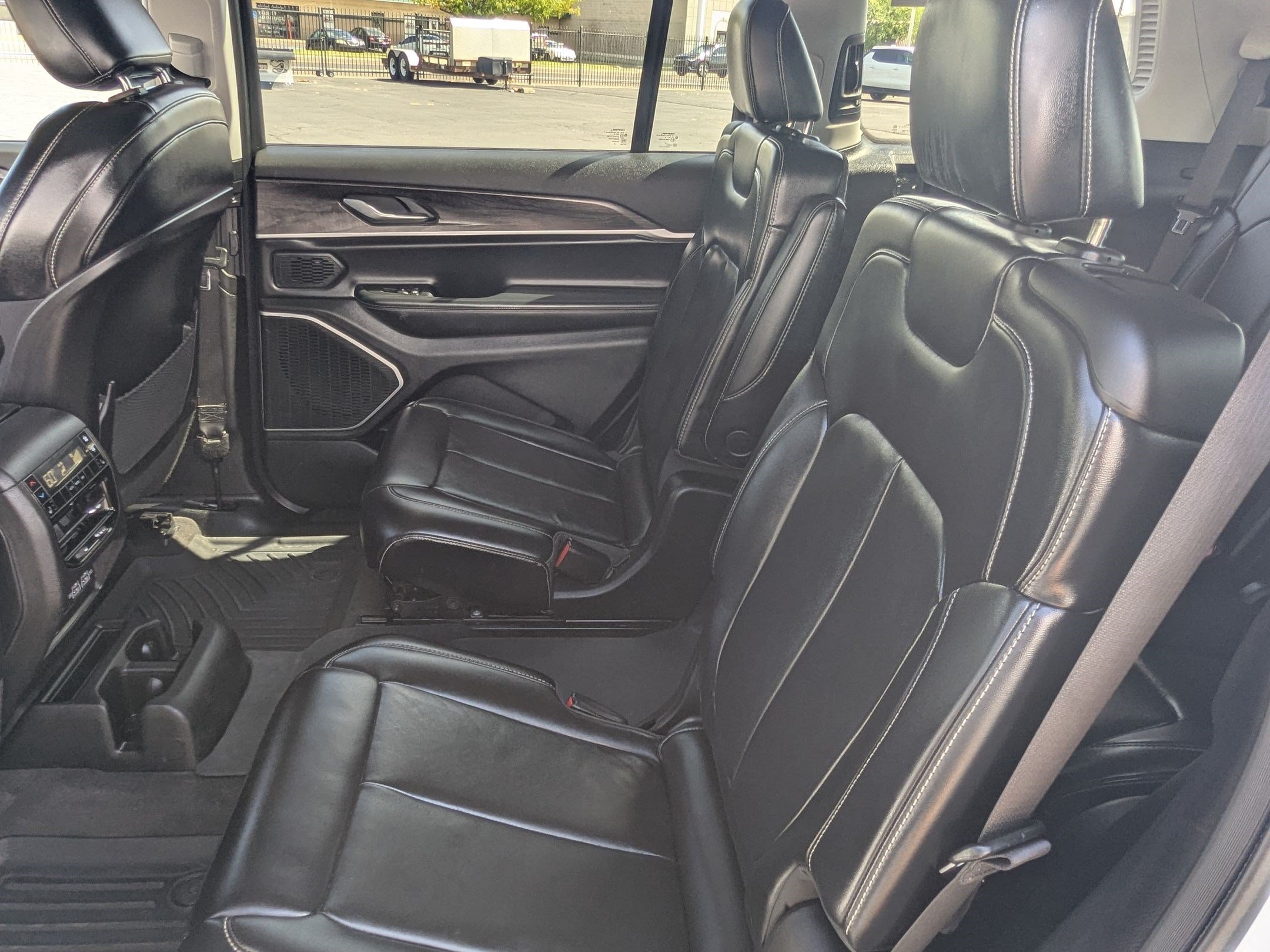 Used 2021 Bright White Clearcoat Jeep Limited image 32