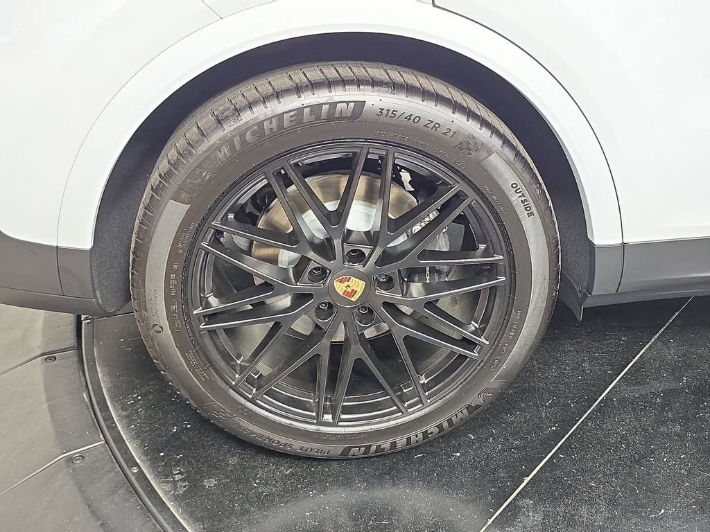 Certified Used 2025 White Porsche  image 29