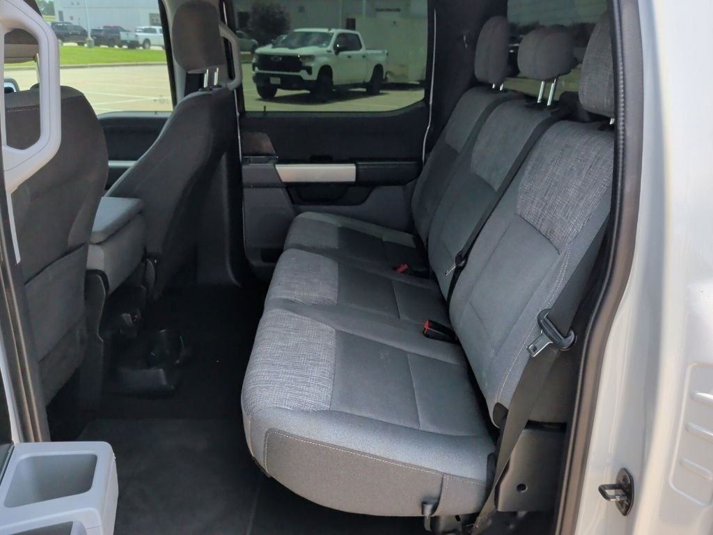 Used 2022 White Ford XLT image 34