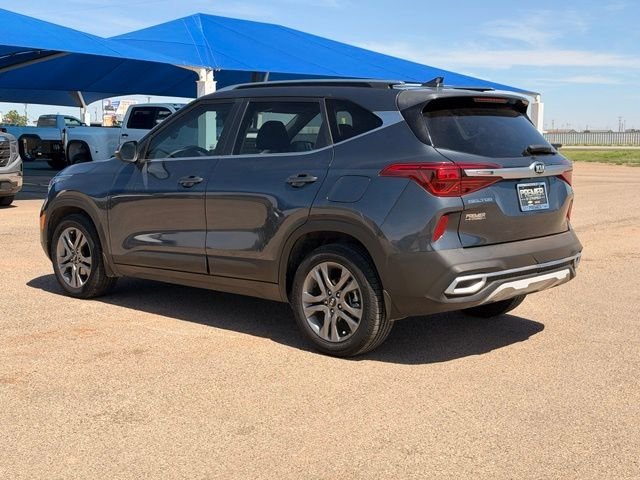 Used 2021 Gray Kia S image 5